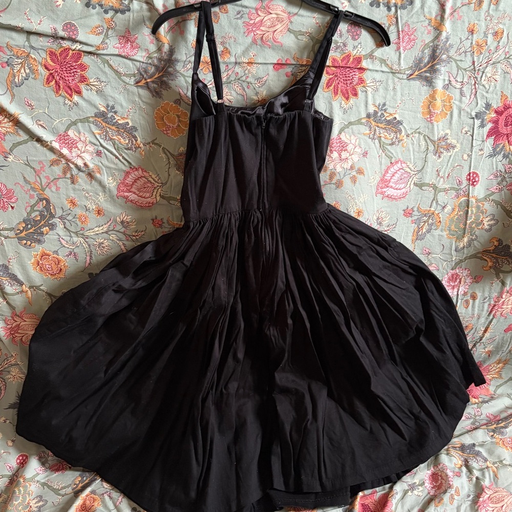 Pinup Couture black sateen Jenny dress - Picture 3 of 6